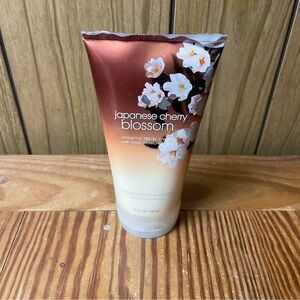 Bath & Body Works Japanese Cherry Blossom Creamy Body Wash 8 oz Discontinued